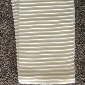 BNWT Michael Kors cream scarf